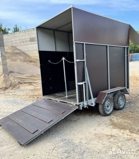 Прицеп коневозка