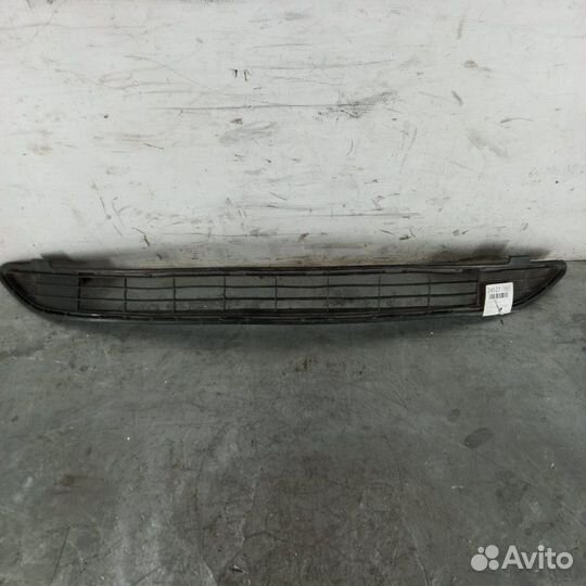 Решетка бампера передняя Toyota Rav4 40 2015-2019