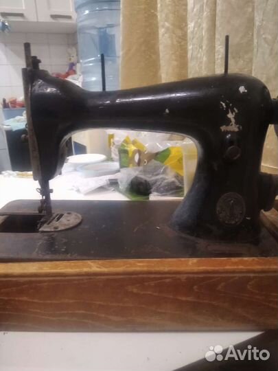 Швейная машина зингер Singer