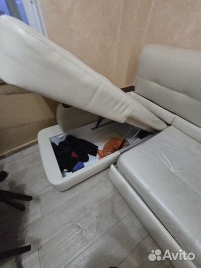 Угловой диван