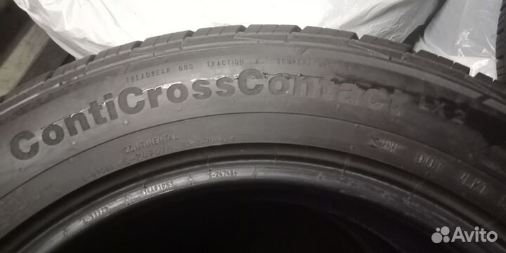 Continental ContiCrossContact LX2 215/60 R17 96H