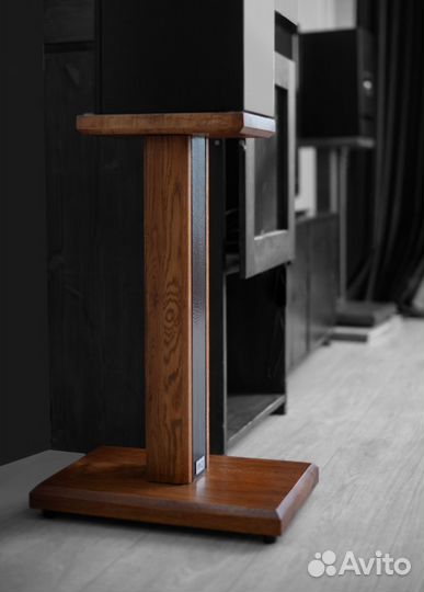 Стойки для полочной акустики