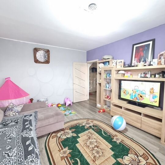 2-к. квартира, 49 м², 6/9 эт.