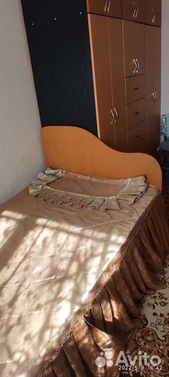 Покрывало из портьерной ткани на синтепоне