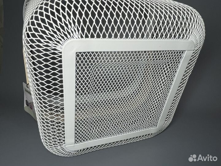 Корзина металлическая с деревянной ручкой