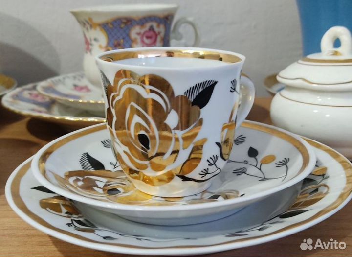 Фарфоровый кофейный сервиз 