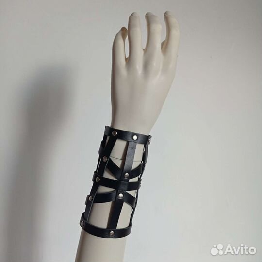 Женские браслеты-наручи натуральная кожа, новые