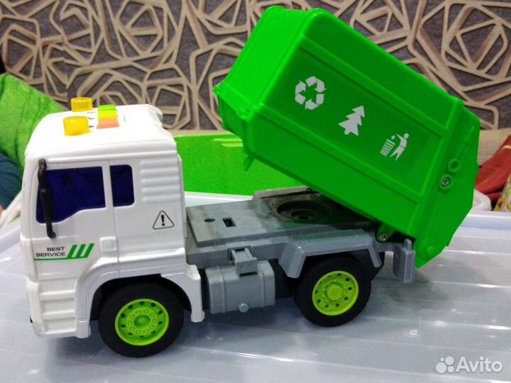 Мусоровоз