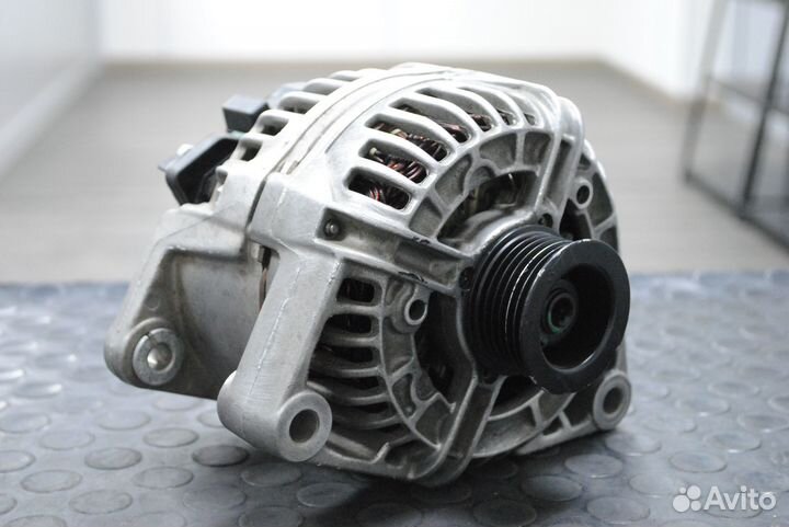 Генератор Opel Vectra C, Astra G 2.2 DTi б/у 140А
