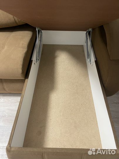 Угловой диван