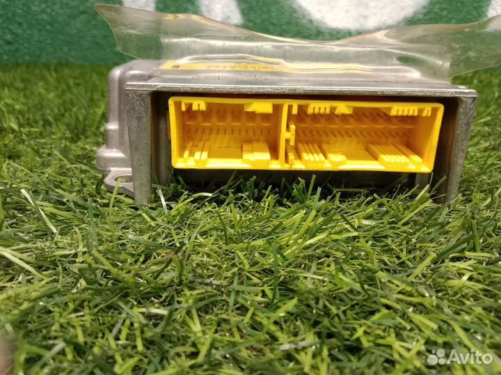 Блок управления airbag на Mitsubishi Lancer 10