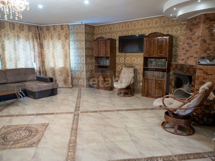 Коттедж 207 м² на участке 18,2 сот.