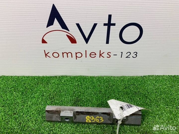 Кронштейн впускного коллектора Audi Q3 8U cpsa