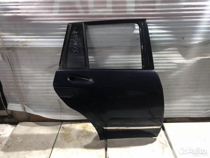 Дверь задняя правая Mercedes-Benz