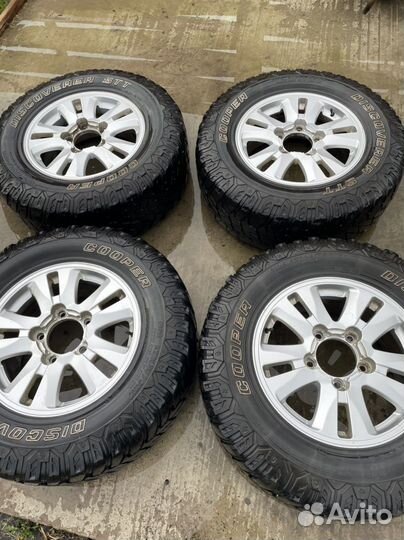 Cooper Discoverer Radial STT 265/70 R17