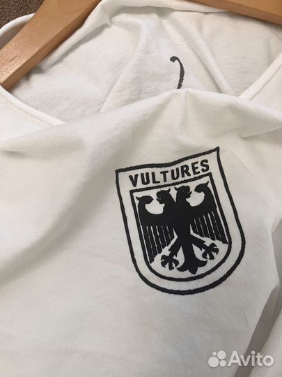 Yeezy vultures лонгслив