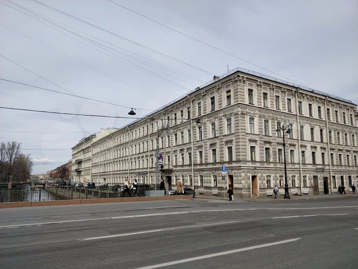 6-к. квартира, 226 м², 2/4 эт.