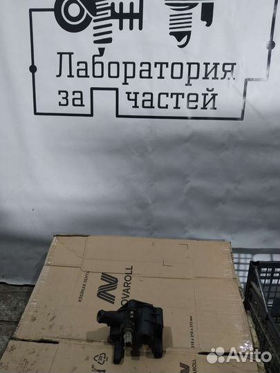 Фланец системы охлаждения Ford Fusion