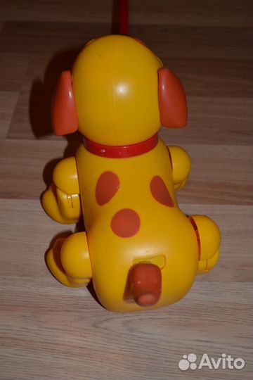 Интерактивная каталка-щенок Tomy 