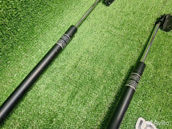 Петля капота + упоры Subaru Impreza GH GE GR к-т