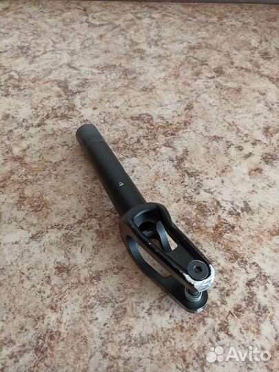 Вилка на трюковой самокат, TilT Stage One