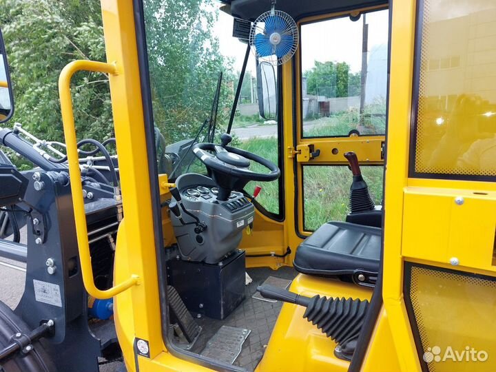 Фронтальный погрузчик Redstar 150, 2023