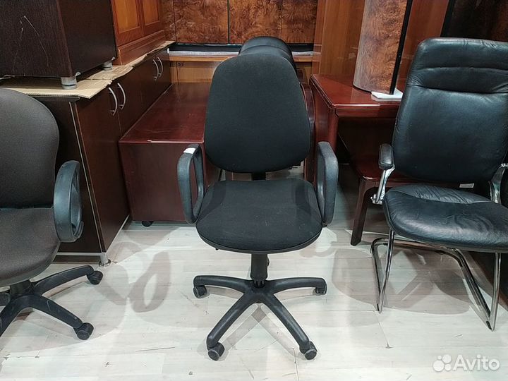 Кресло компьютерное комфорт (ткань) б/у