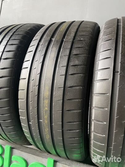 Michelin Pilot Sport 4 225/45 R17