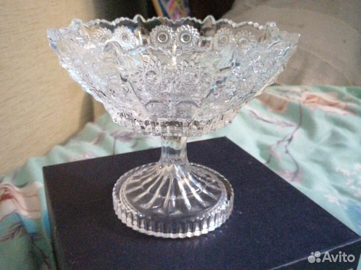 Ваза на ножке конфетница фруктовница