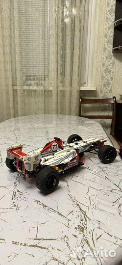 Lego technic 42000 - Чемпион (болид формула)