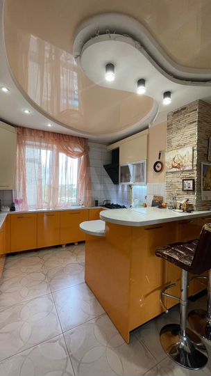 3-к. квартира, 70 м², 5/9 эт.