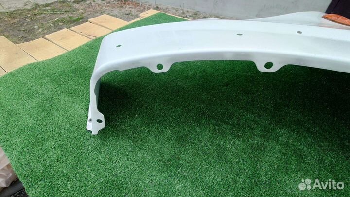 Переднее правое крыло Паджеро 3