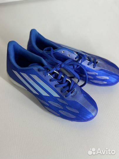 Бутсы футбольные новые для зала 38