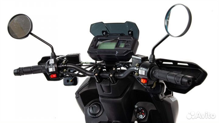 Скутер Motoland Tank 150