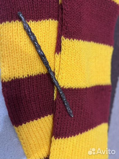 Палочка и шарф гриффендор