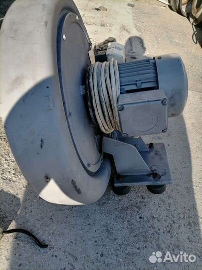 Вытяжка улитка 1.5 квт