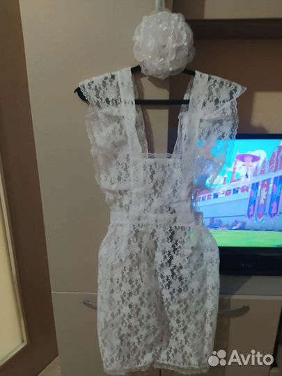 Белый школьный фартук