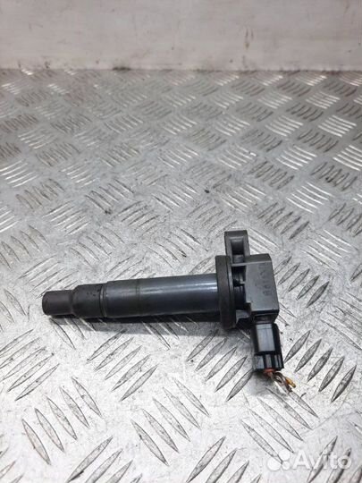 Катушка зажигания Toyota Yaris хэтчбэк 3 дв. 1.3