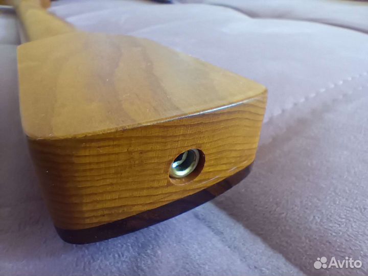 Гриф запечённый клен