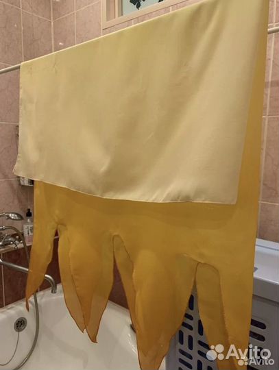 Матрац надувной для плаванья. Парэо пляжные