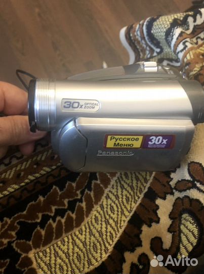 Компактный фотоаппарат и видио камери