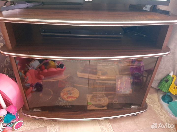 Тумба под тв