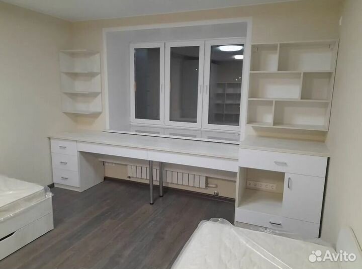 Детский письменный стол по Вашим размерам