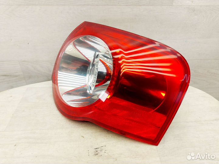 Фонарь задний правый Volkswagen PassatB6 Универсал