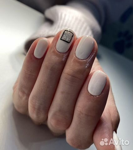 Наращивание ногтей, укрепление ногтей