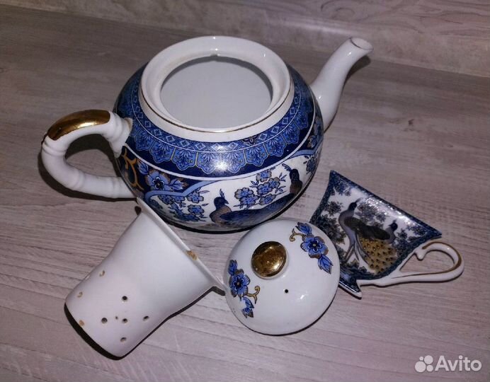 Чайник заварочный и подставка для чайного пакетика