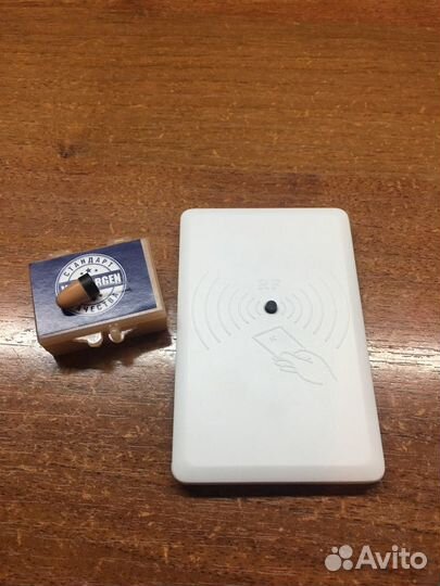 Микронаушник Bluetooth Box без проводов