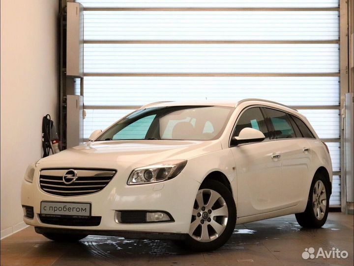 Opel Insignia, 2011