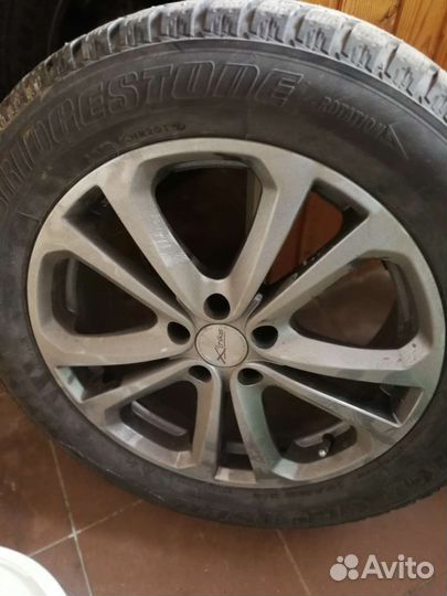 R17 Bridgestone Ice Cruiser 7000 215/60, PCD 5x110 DIA 17