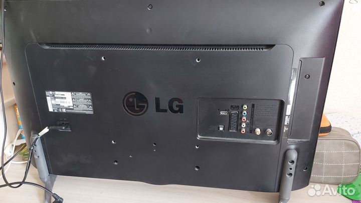 Телевизор LG 32LB563V
